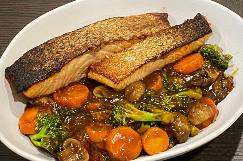 Pan-seared Salmon with Chinese Stir-Fried Veggies