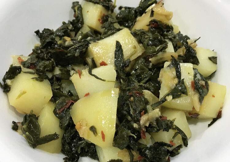 Aloo Methi Bhaji (Potatoes With Fenugreek Leaves)