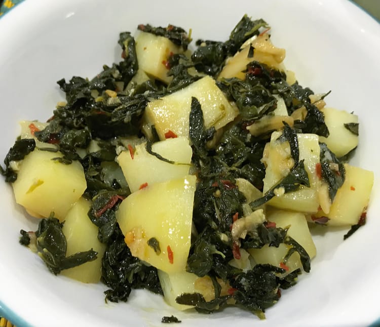 Aloo Methi Bhaji (Potatoes With Fenugreek Leaves)