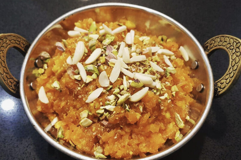 Gajar ka Halwa (Carrot Halwa)