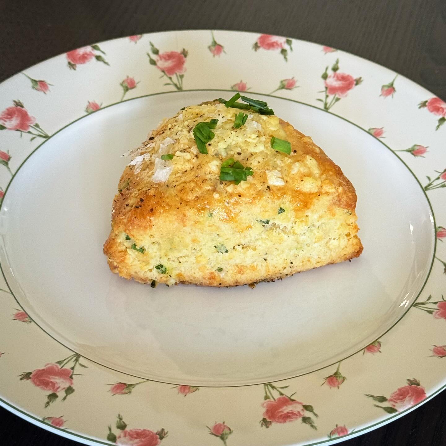 Garlic, Cheddar & Chive Scones
