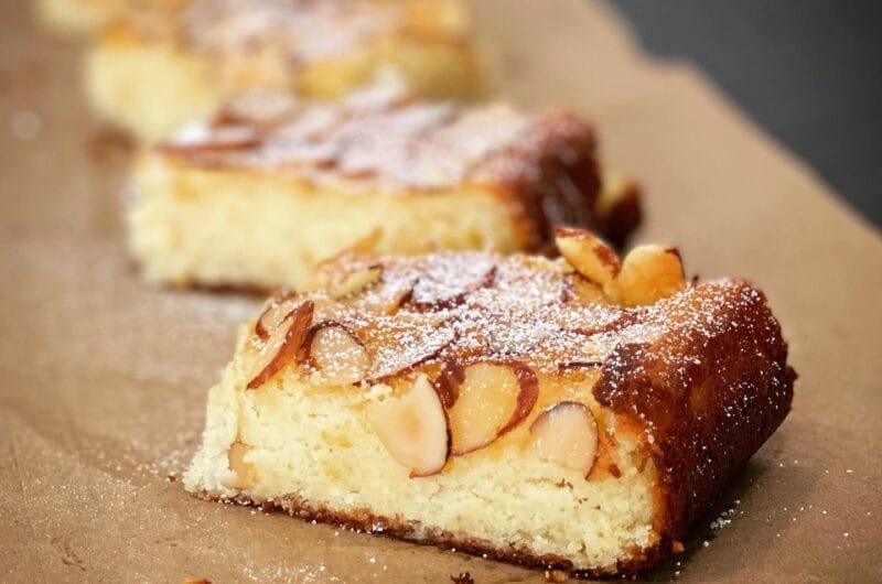 Lemon, Ricotta and Almond Flourless Cake